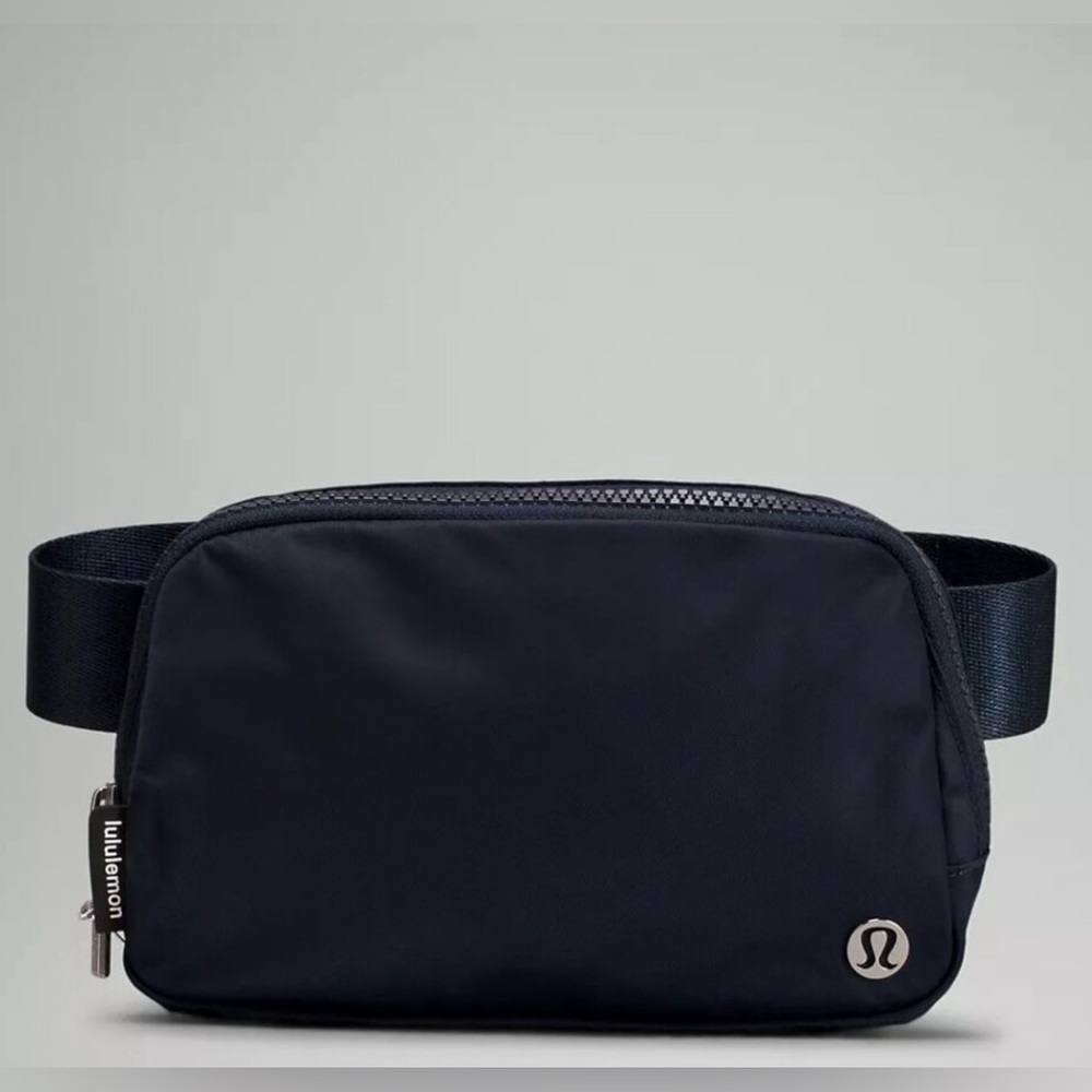 Lululemon athletica Everything  Belt Bag Mini - Black